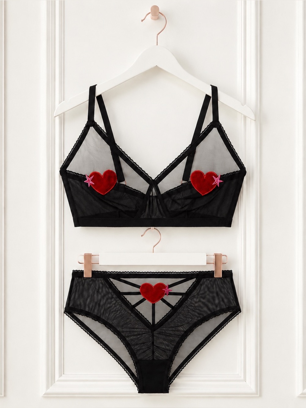 NWT Savage x Fenty XL Rihanna Valentines Day Heart Mesh Bra Panties Lingerie Set